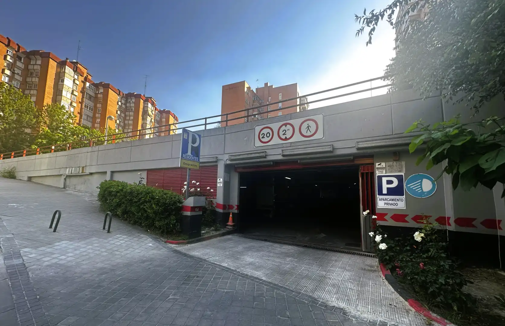 Parking de Piso en venta en Madrid con Aire acondicionado, Calefacción y Terraza