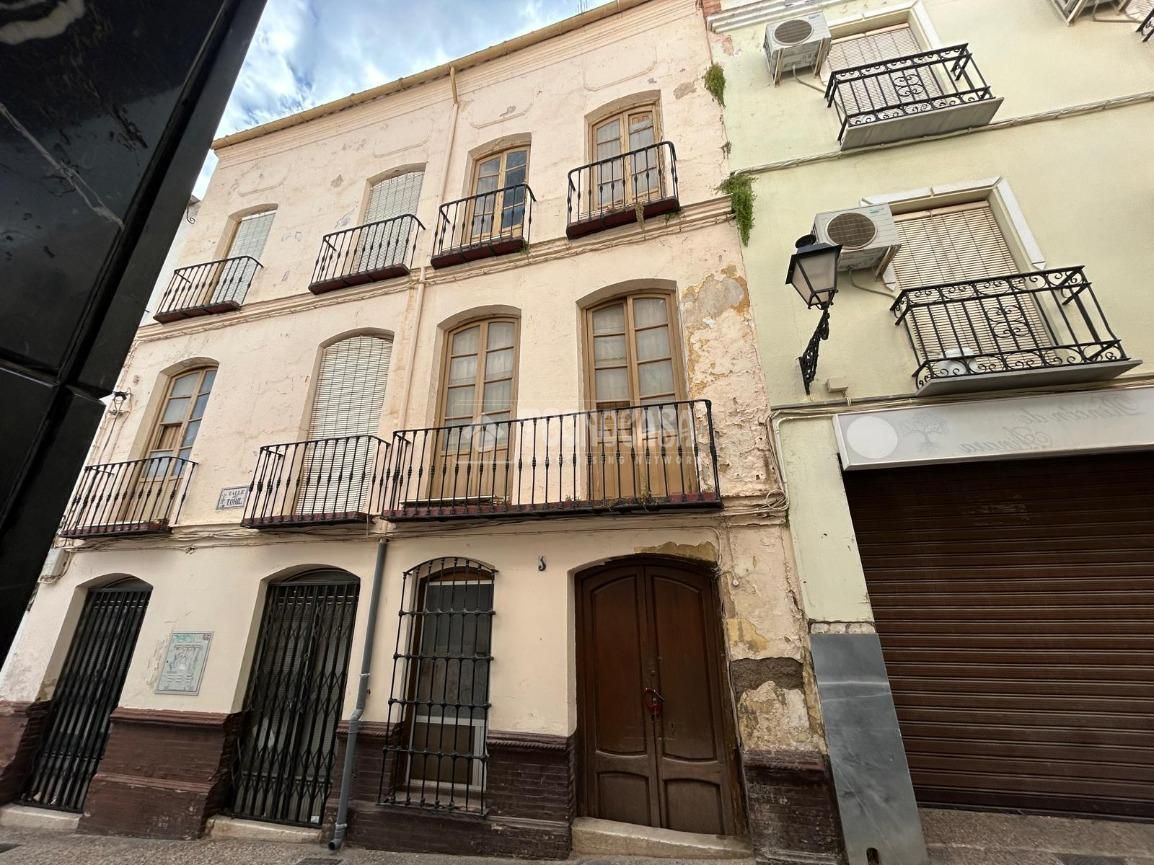 Vista exterior de Casa adosada en venda en Antequera