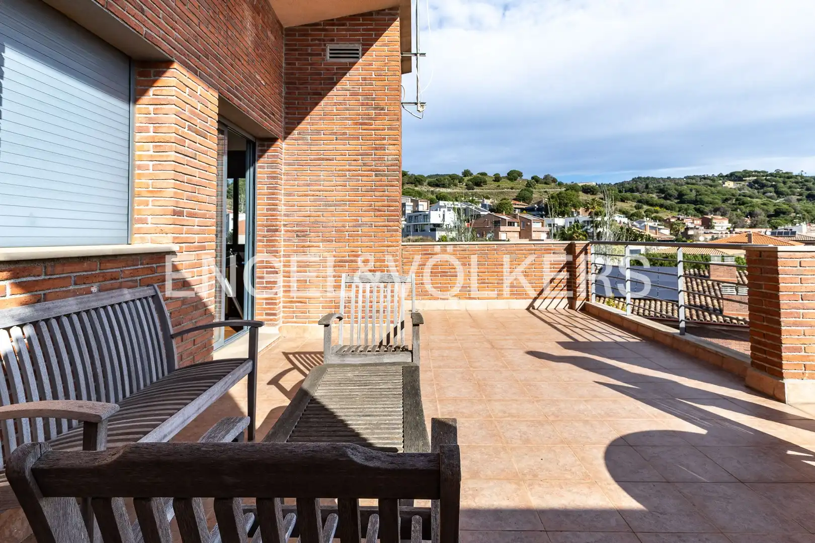 Terraza de Casa adosada de alquiler en Tiana con Aire acondicionado, Calefacción y Jardín privado