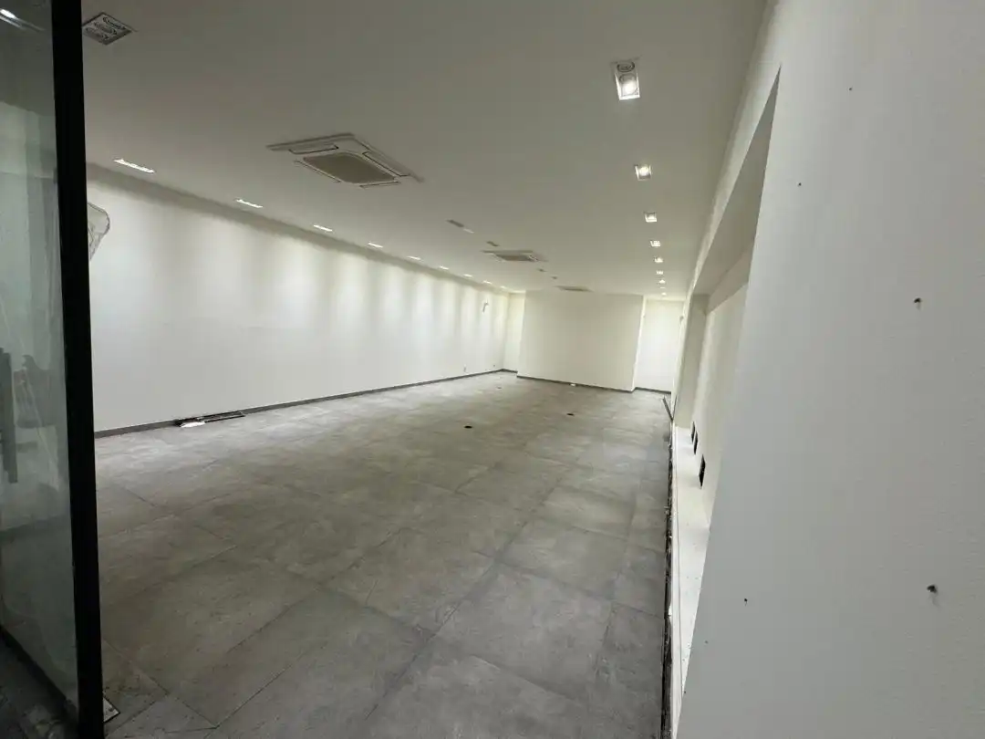 Local comercial de lloguer a Calle Postas