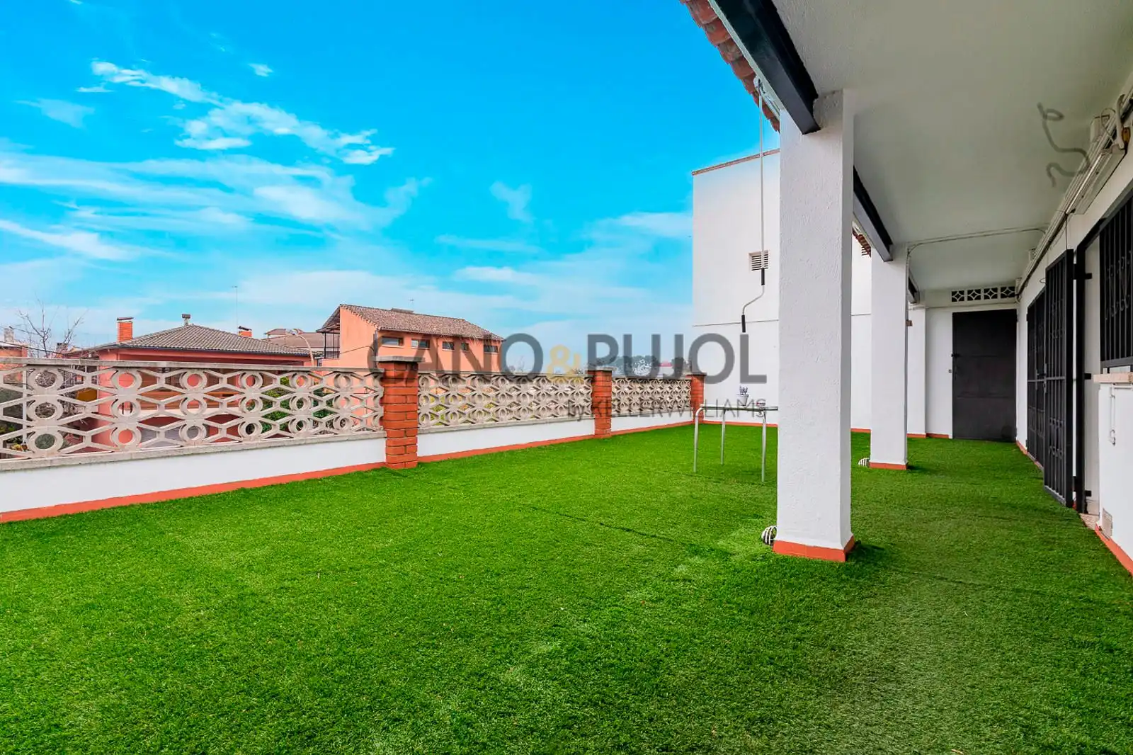 Terrace of Buildings for sale in Rubí