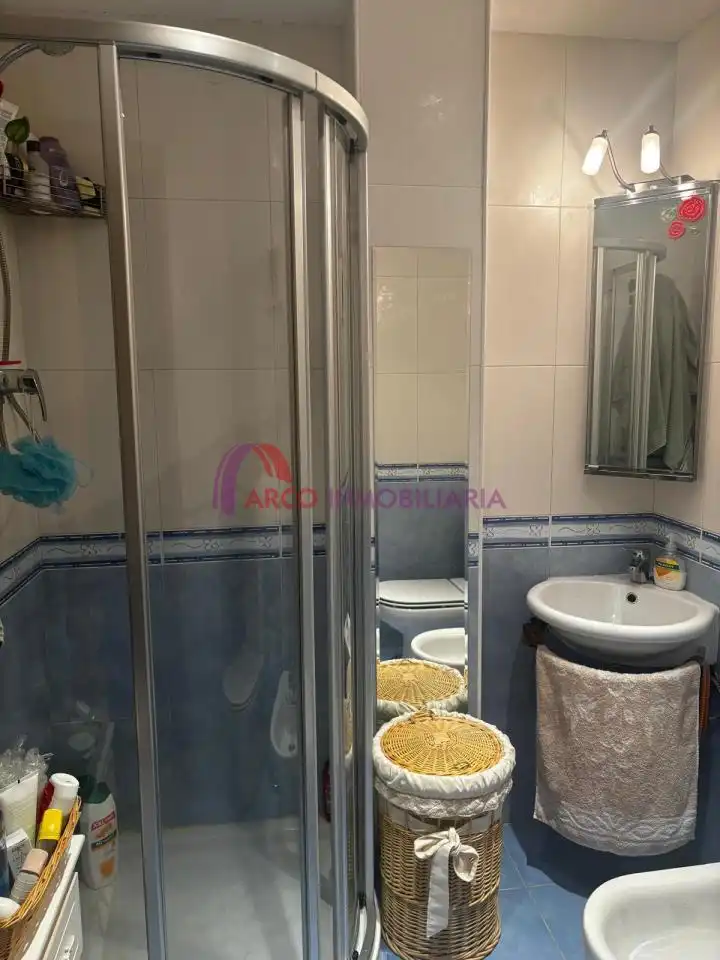 Badezimmer von Wohnung zum Verkauf in Burgos mit Heizung, Abstellraum und Möbliert