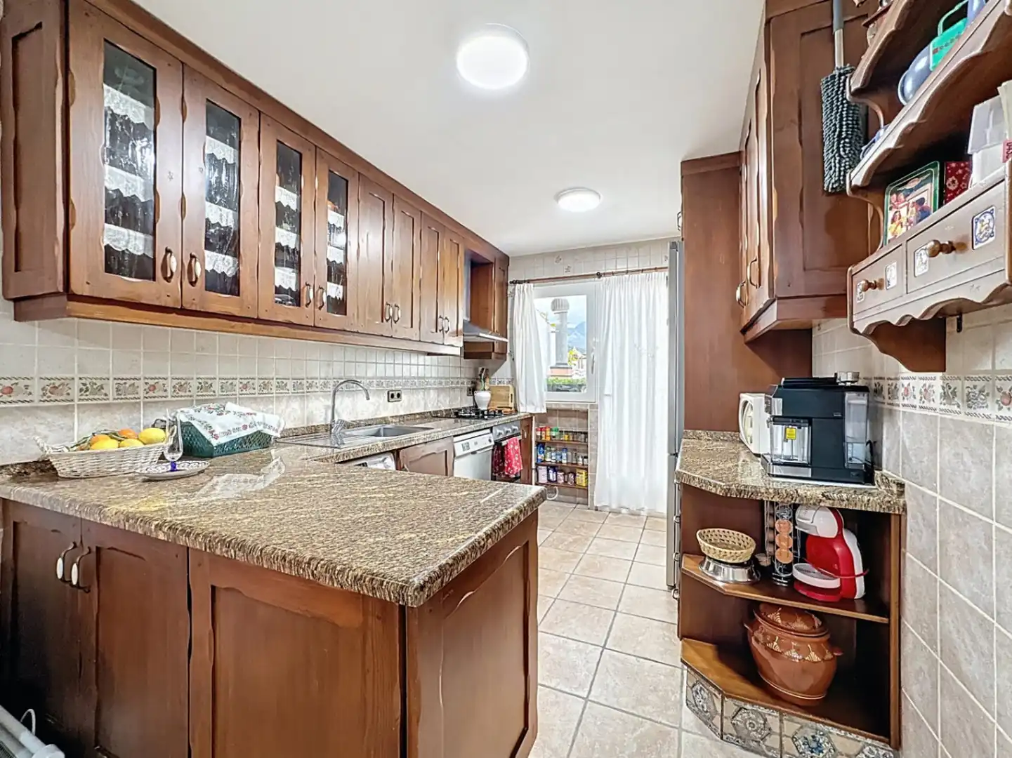 Cocina de Casa o chalet en venta en La Nucia con Aire acondicionado, Jardín privado y Terraza