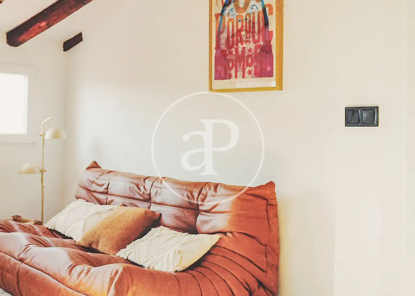Living room of Flat for sale in Madrid  with Air Conditioner, Heating and Storage room