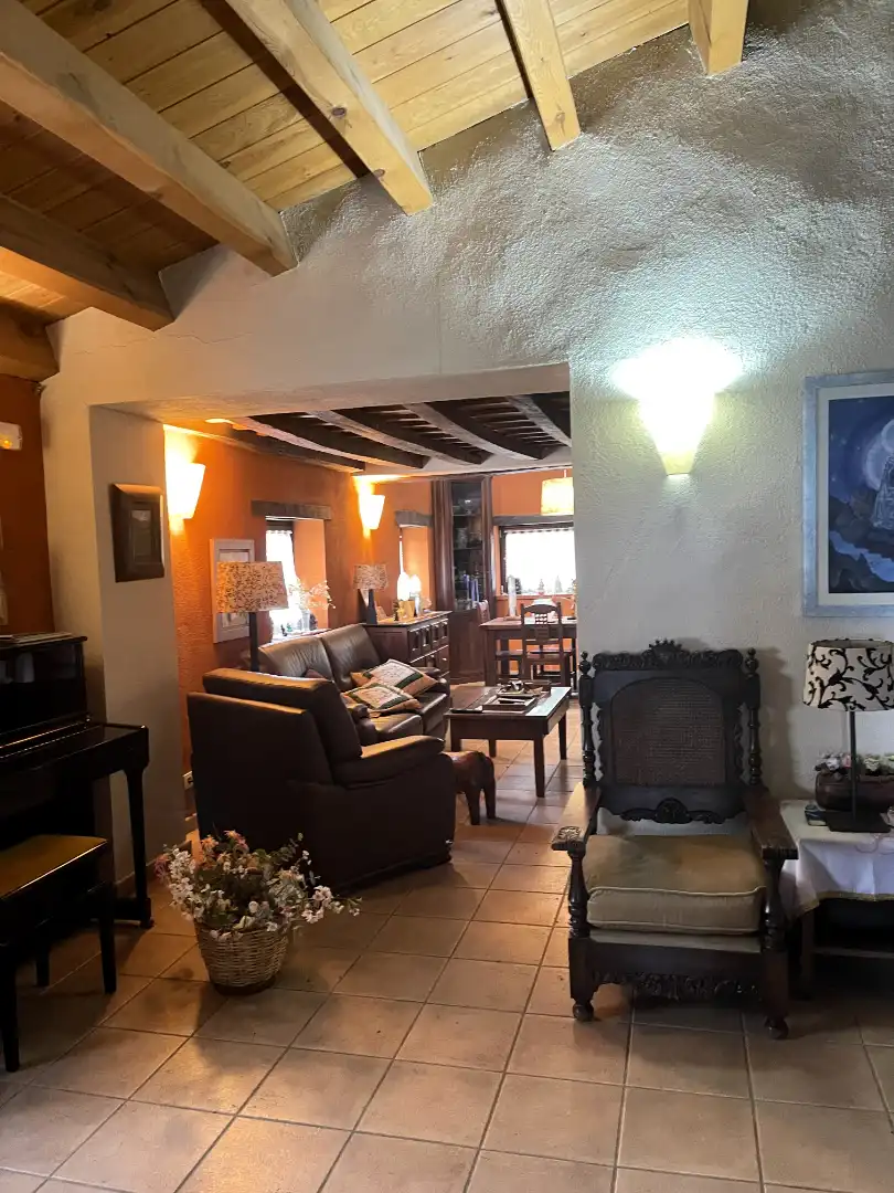 Sala d'estar de Finca rústica en venda en Mieres (Girona) amb Calefacció, Parquet i Terrassa