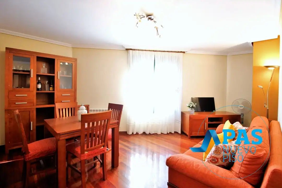 Flat for sale in Calle Justicia, Cuatro Caminos