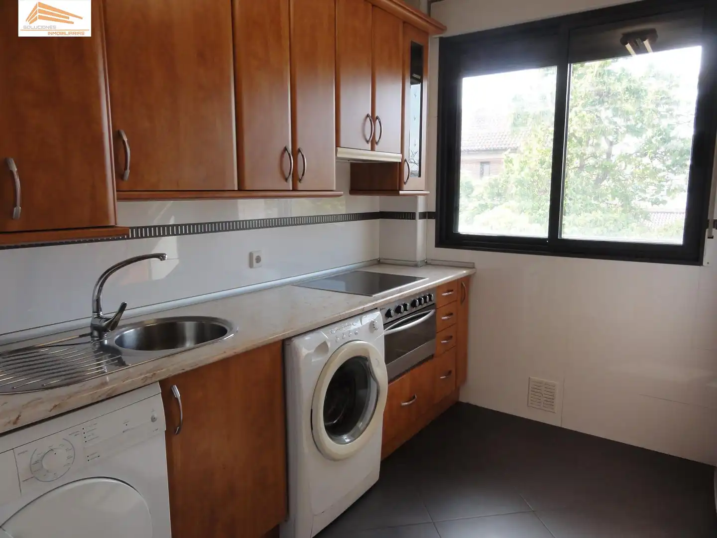 Cocina de Piso en venta en Valladolid con Calefacción y Parquet