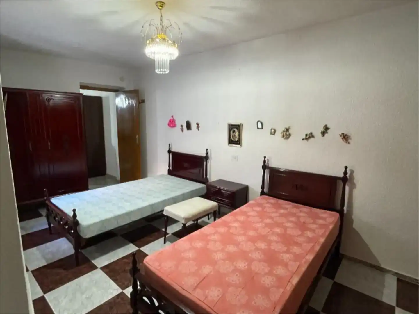 Dormitori de Casa adosada en venda en Alhama de Granada amb Balcó