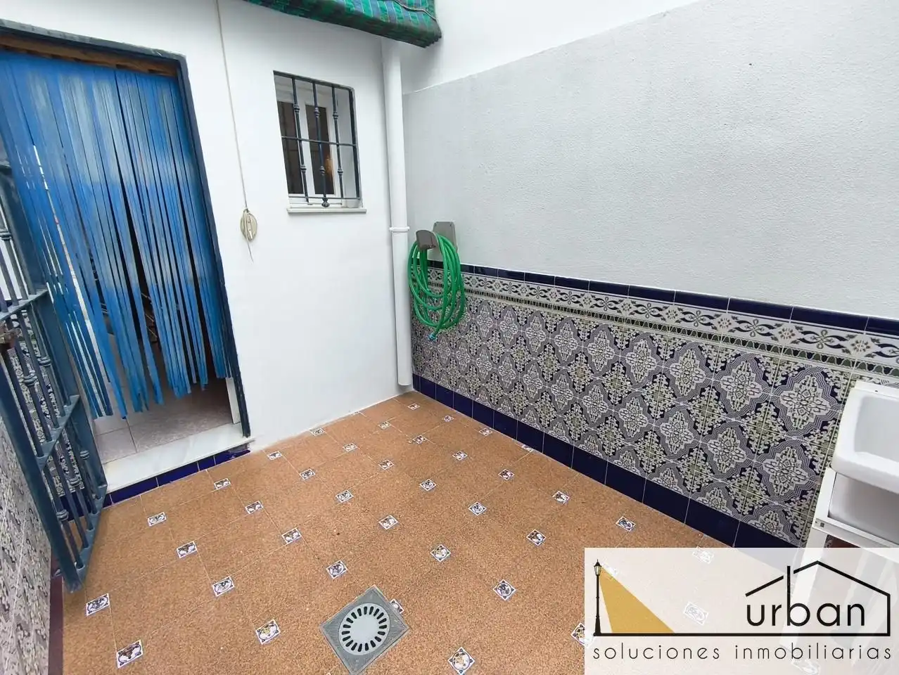 Casa adosada en venta en Chipiona