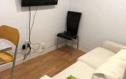 Living room of Flat for sale in  Barcelona Capital