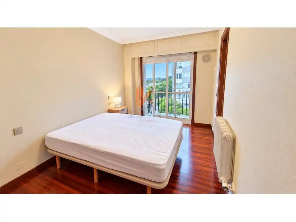 Dúplex con ascensor en alquiler en Avenida Rosalia Castro 129, imagen 6