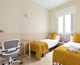 Bedroom of Flat to share in  Barcelona Capital  with Air Conditioner, Heating and Terrace