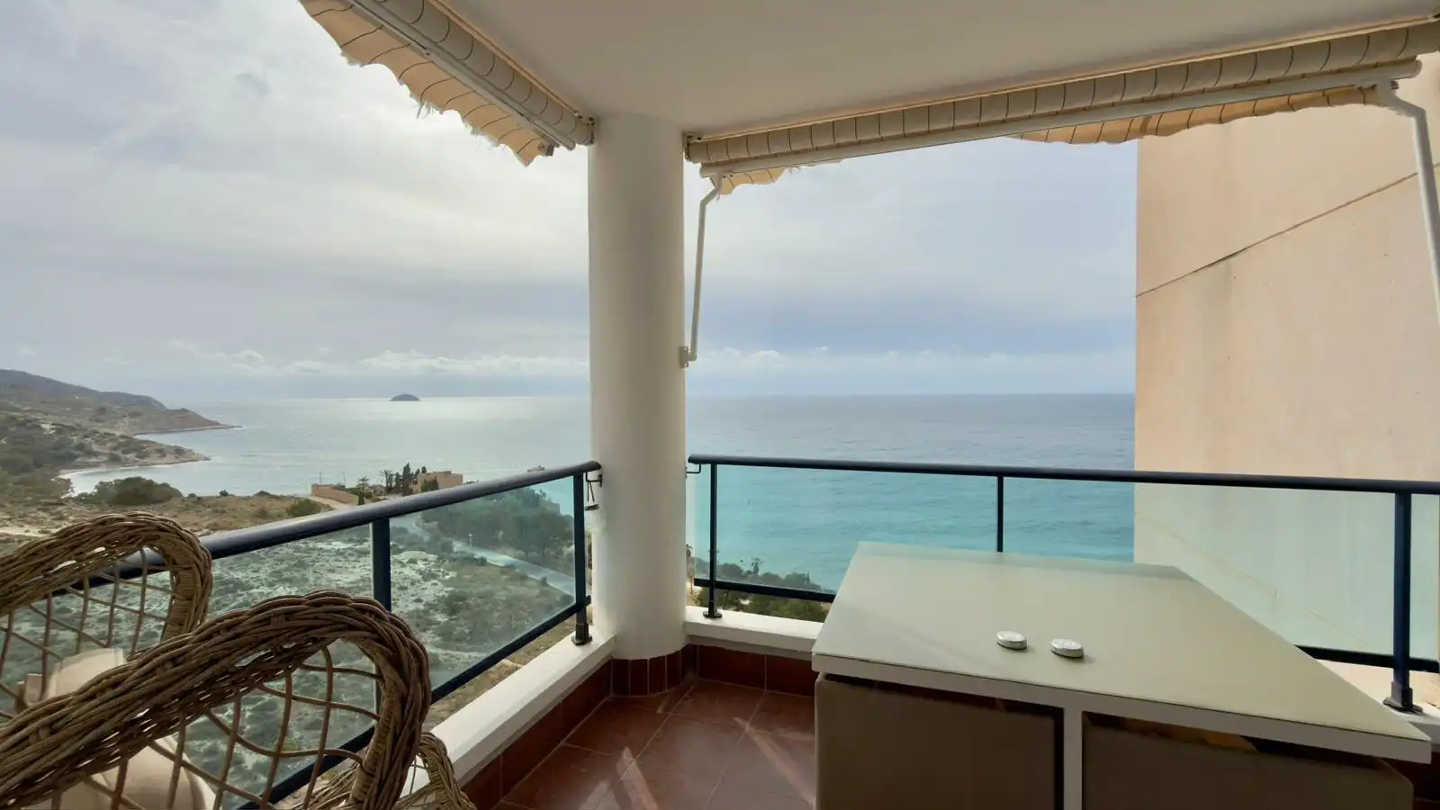 Terrasse von Dachboden zum Verkauf in Villajoyosa / La Vila Joiosa mit Klimaanlage, Privatgarten und Terrasse