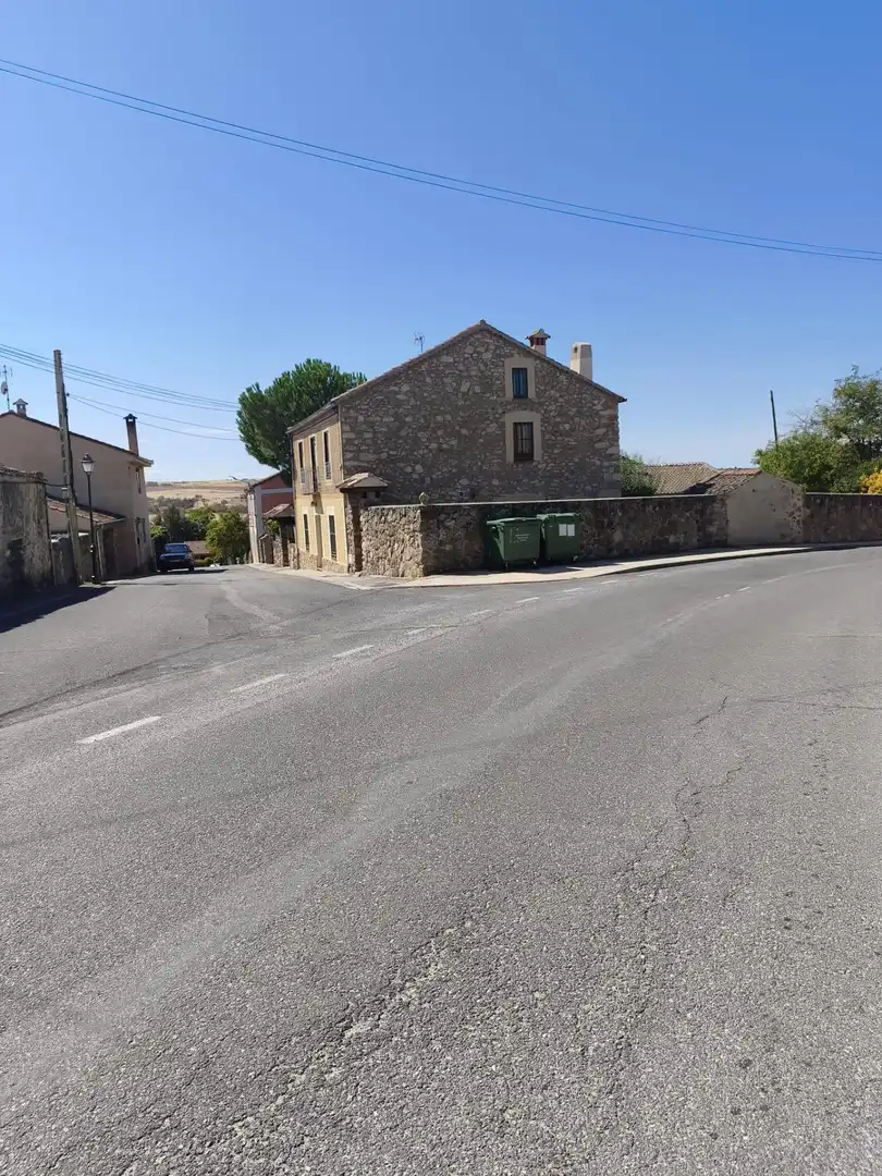Vista exterior de Casa o xalet en venda en Santo Domingo de Pirón, Segovia