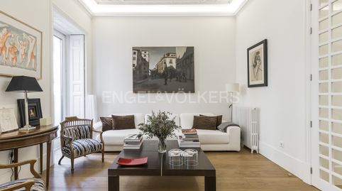Photo 2 of Flat for rent in Palacio, Madrid Capital