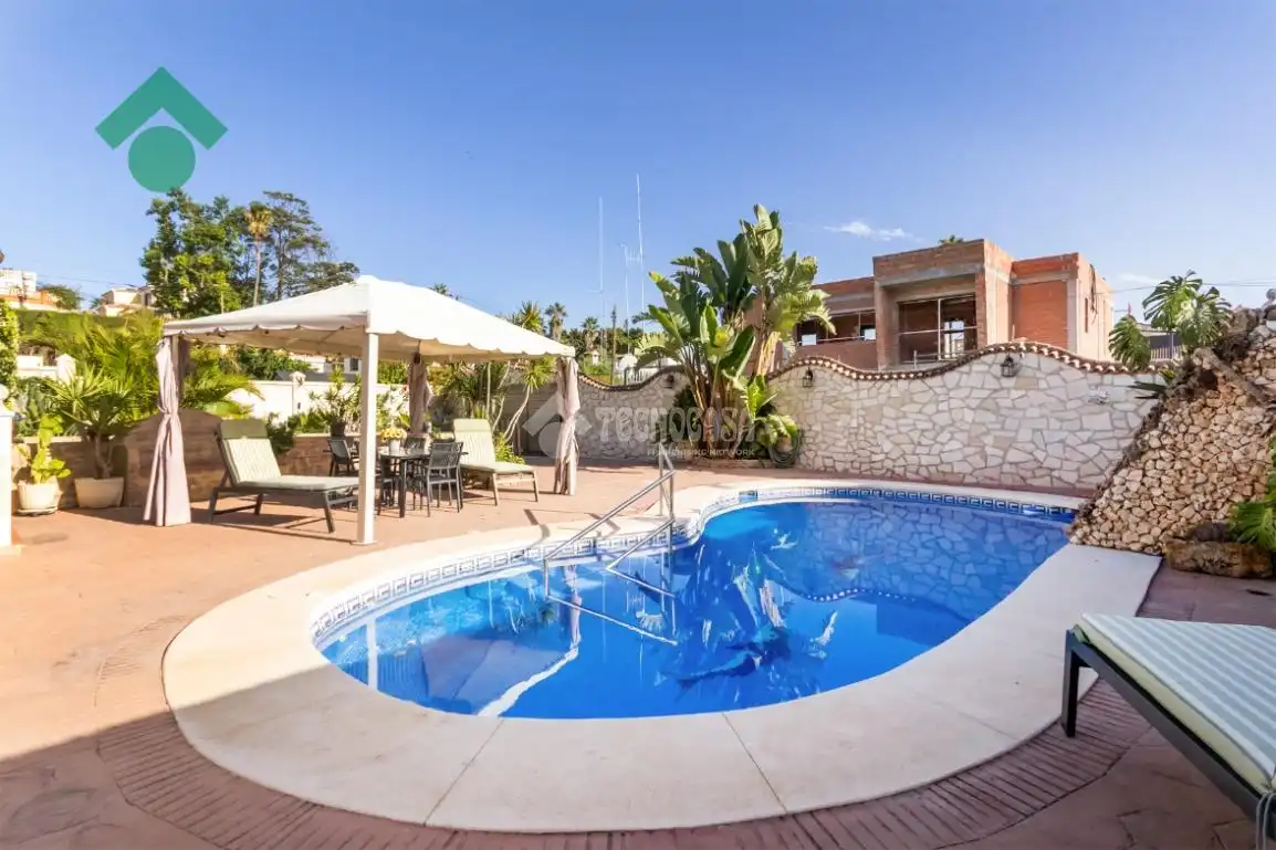 Piscina de Casa o chalet en venta en Rincón de la Victoria con Aire acondicionado, Terraza y Piscina