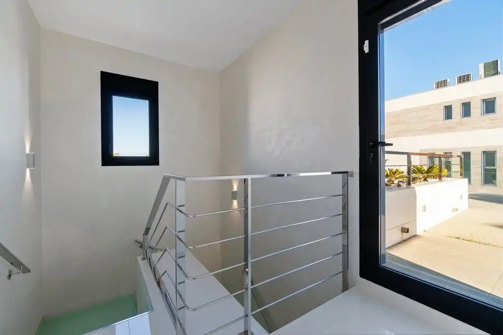 Villa mit Terrasse zum Verkauf in Calle Juan Marsé, imagen 18