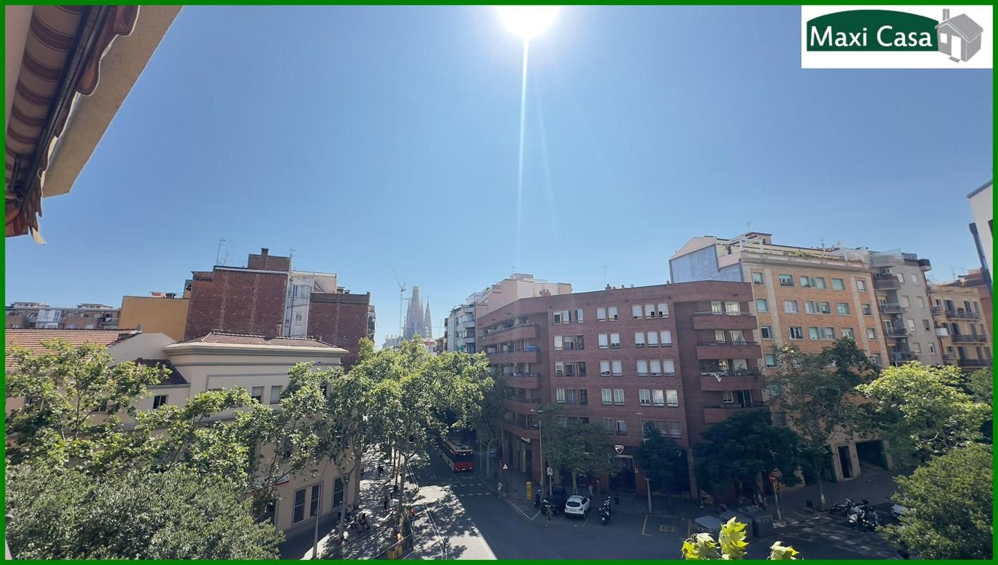 Piso en venta en Carrer de Mallorca, Sagrada Família, Eixample,  Barcelona Capital