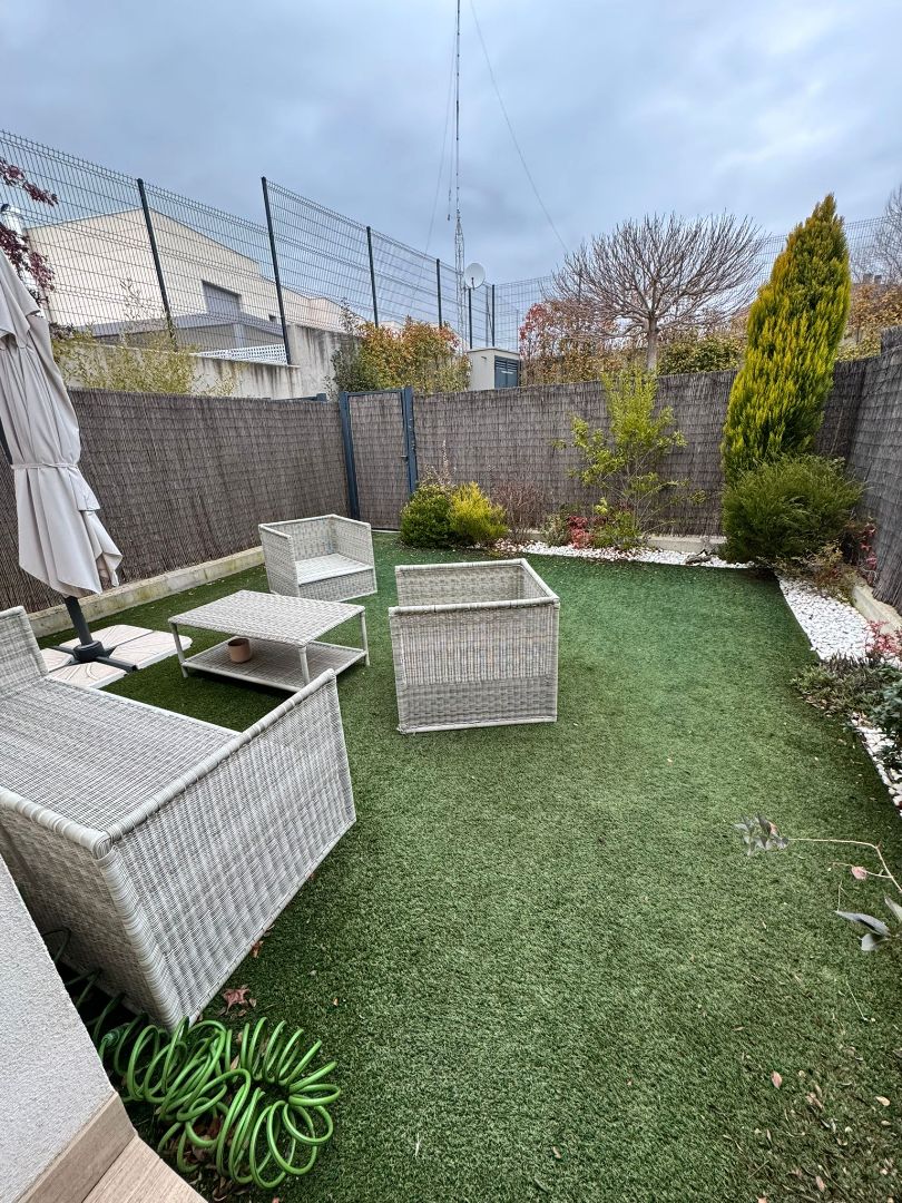 Terraza de Casa adosada de alquiler en Boadilla del Monte con Aire acondicionado, Calefacción y Jardín privado