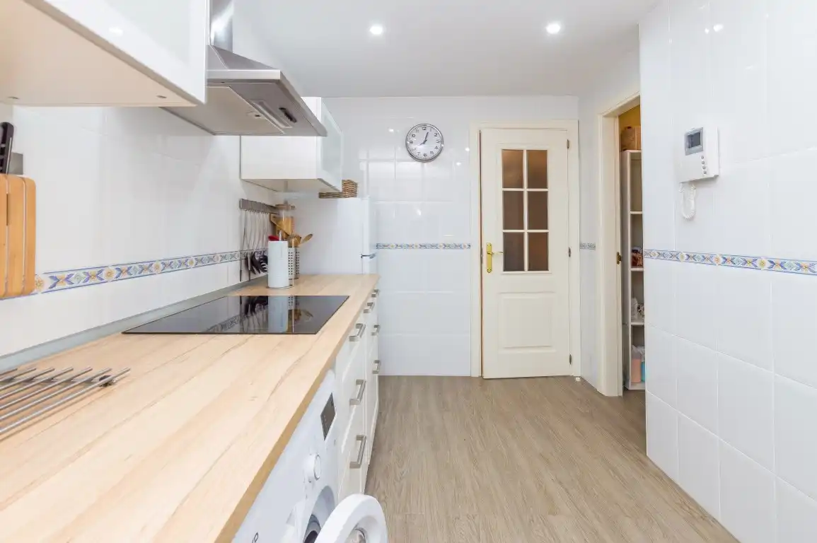 Cocina de Apartamento en venta en Marbella con Aire acondicionado, Terraza y Piscina