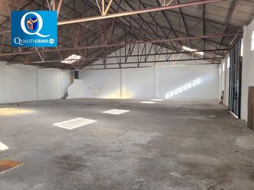 Nave industrial in vendita a Florida - Ciudad de Asís