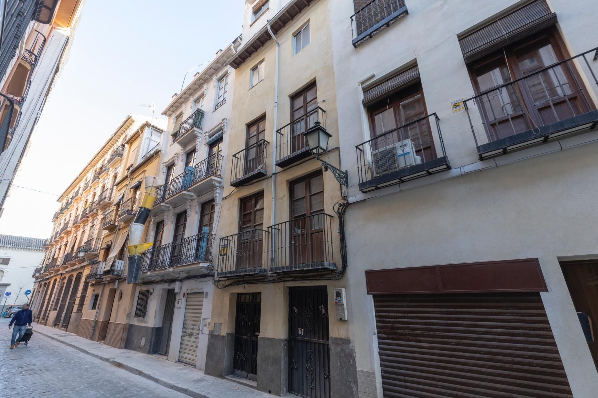 Vista exterior de Casa o xalet en venda en  Granada Capital amb Terrassa, Balcó i Alarma