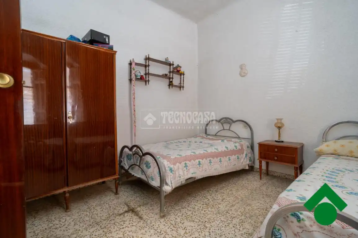 Habitación de Casa adosada en venta en Valderrubio