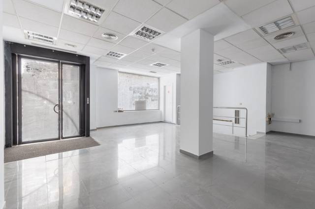 Local comercial en Venta en Calle paseo, 10 en Montefrío