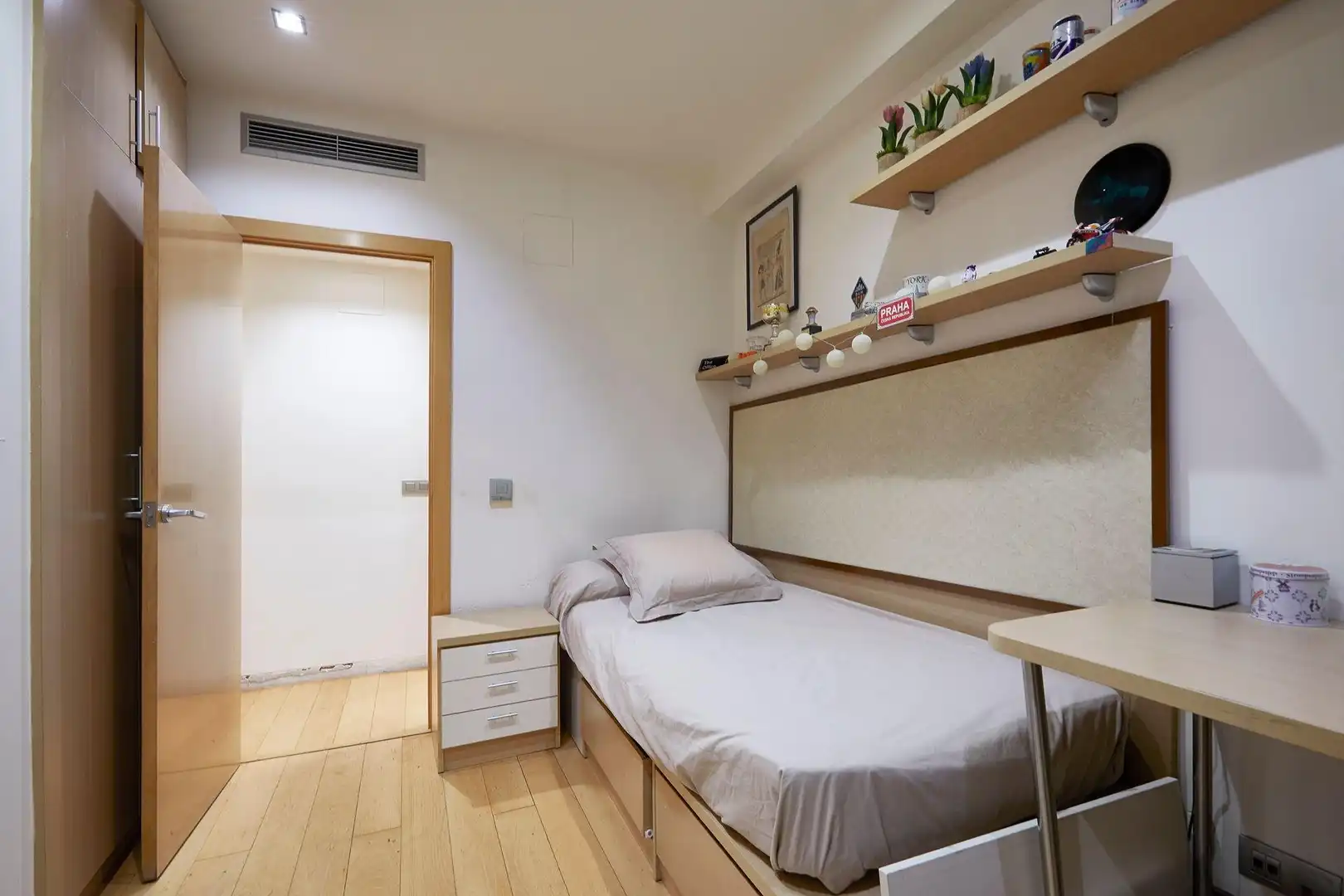 Dormitori de Pis en venda en Barcelona amb Aire condicionat, Calefacció i Parquet