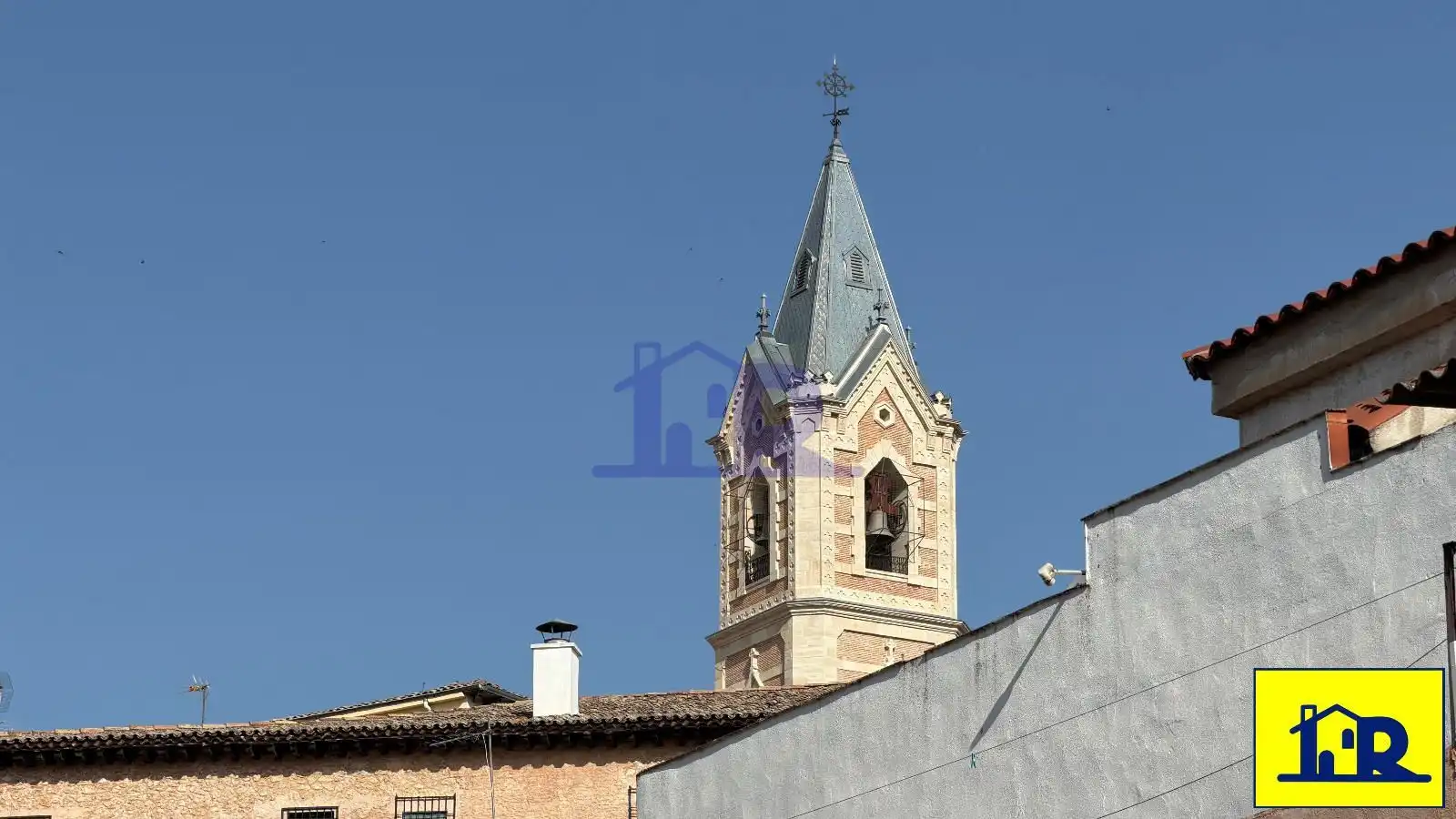 Vista exterior de Piso en venta en Cuenca con Aire acondicionado, Calefacción y Terraza