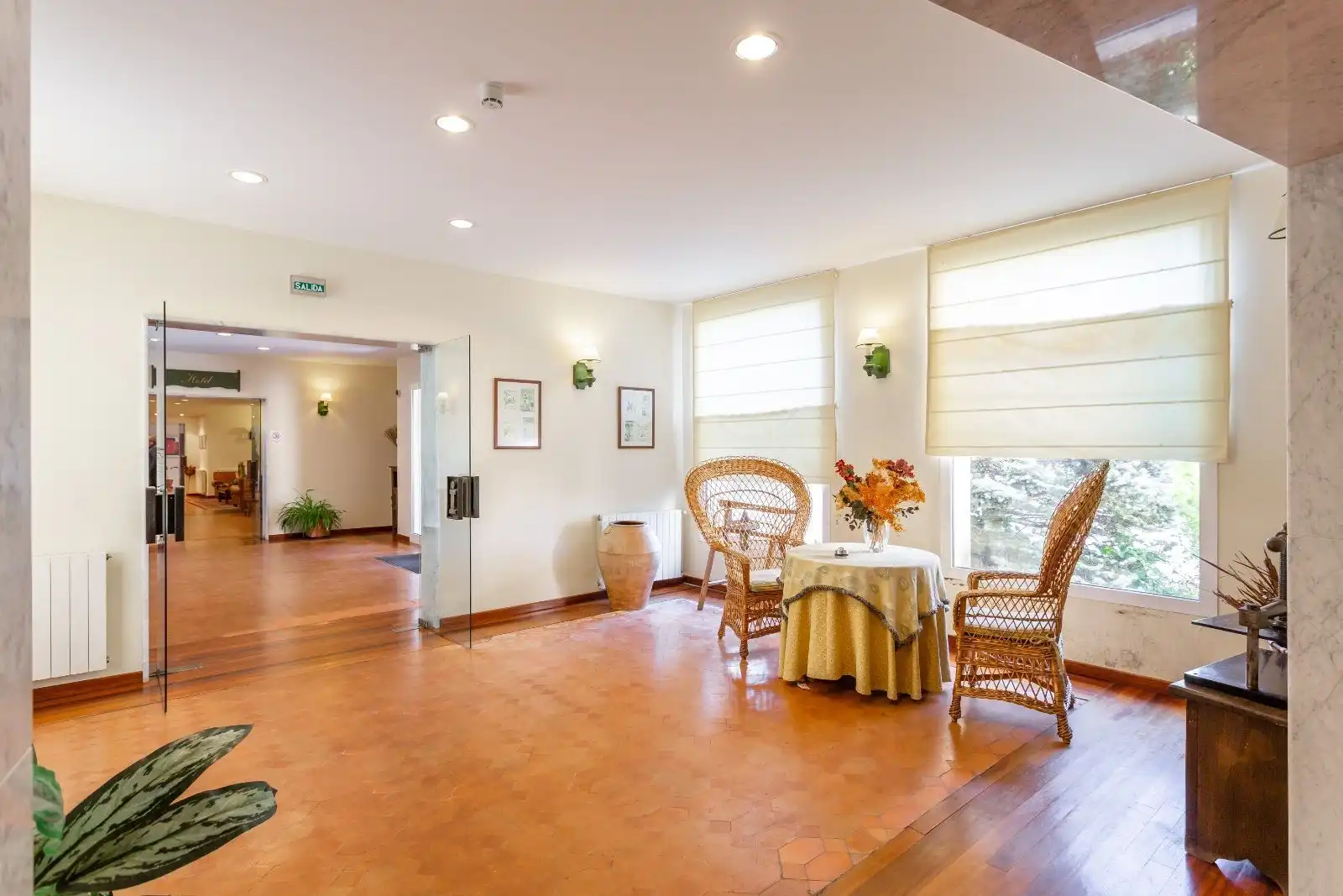 Dining room of Buildings for sale in Yesa