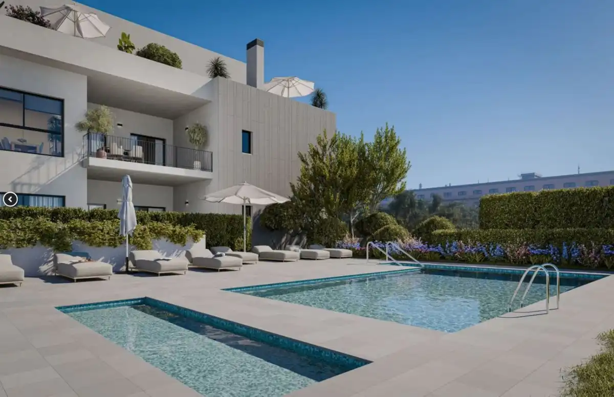 Piscina de Planta baja en venta en Alhaurín de la Torre con Aire acondicionado y Jardín privado