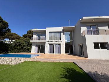 Villa con balcone in vendita a Alzina