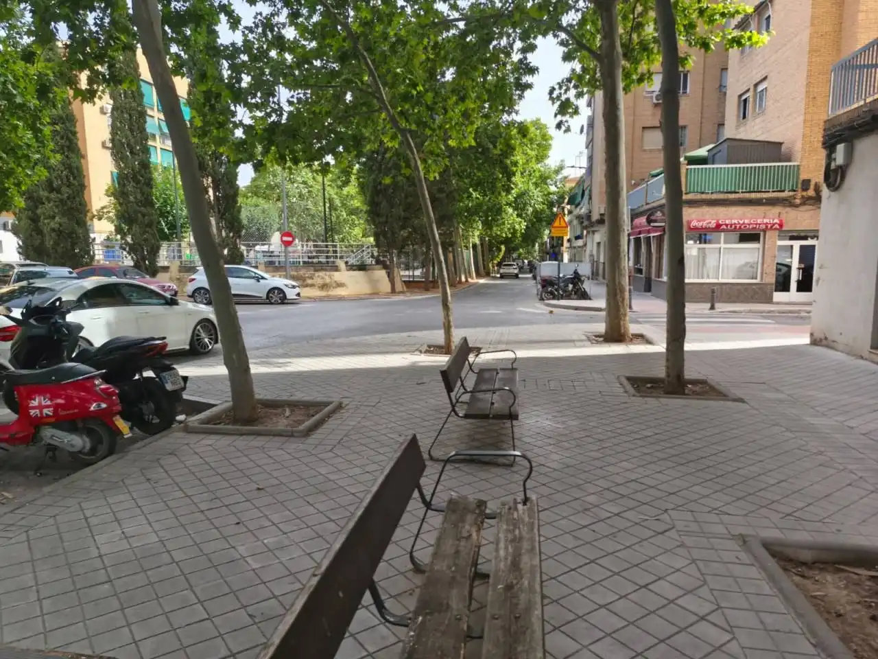Vista exterior de Pis en venda en Granada amb Terrassa