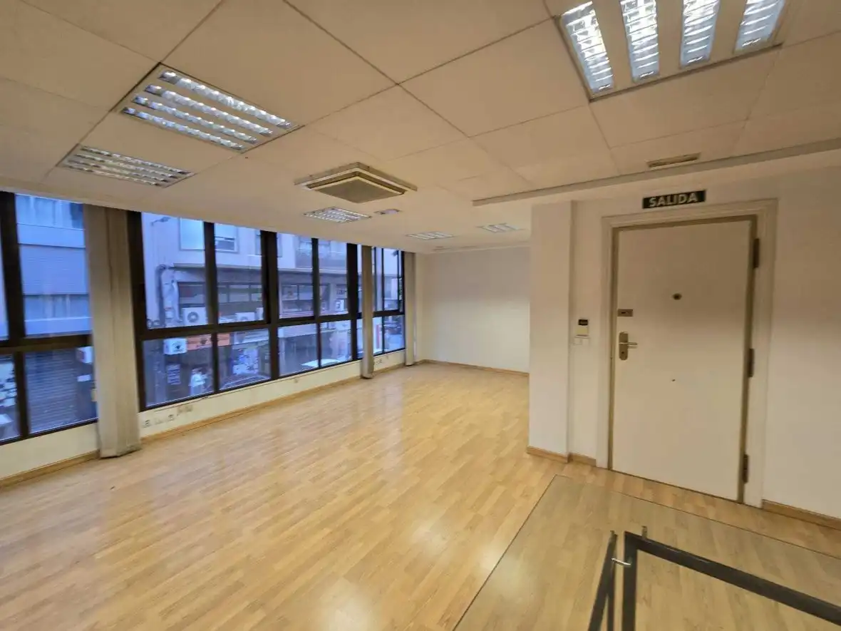 Local comercial en venta en BLAS VALERO, imagen 12