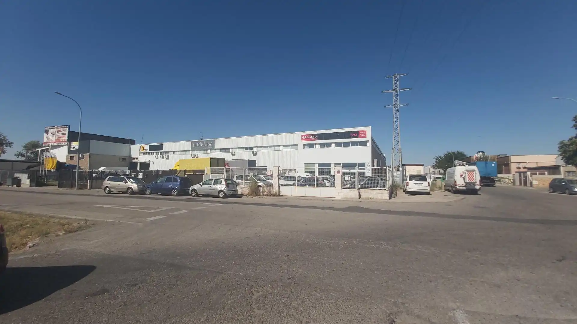 Nave industrial in vendita a Calle DERBI, imagen 2