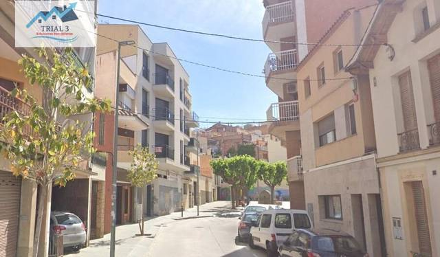 Piso en Venta en Calle ANOIA en Gelida