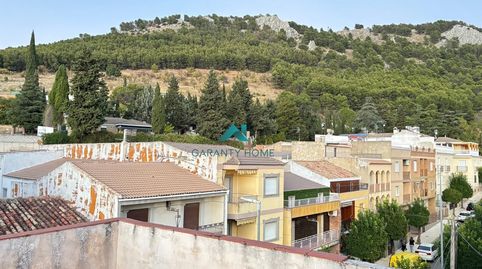 Piso en Jamilena semireformado con 3 dormitorios, balcones y terraza comunitaria, imagen 2