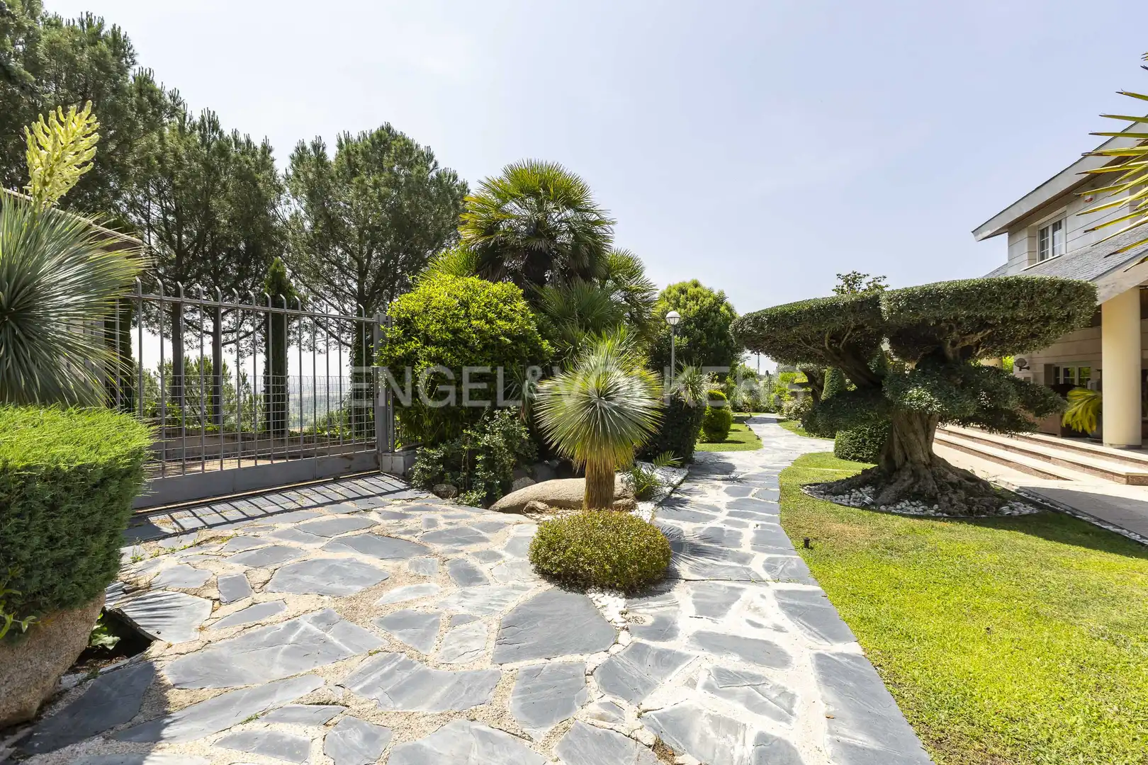 Vista exterior de Casa o chalet en venta en Algete con Aire acondicionado, Calefacción y Jardín privado