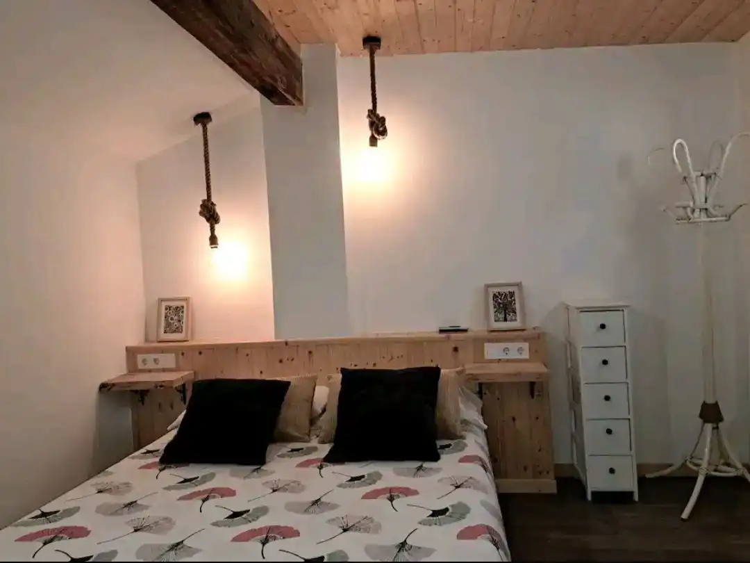 Habitación de Casa adosada en venta en Valencia con Aire acondicionado, Parquet y Trastero