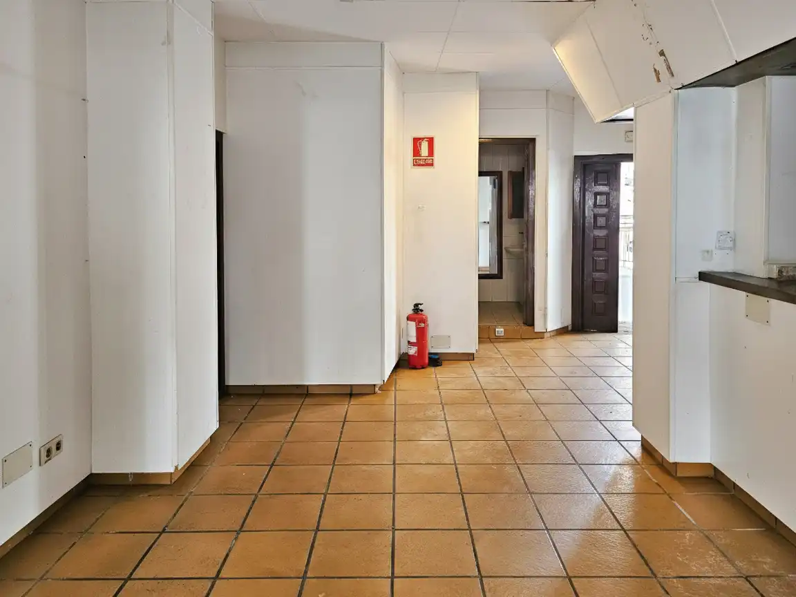 Gewerbefläche zum Verkauf in Ronda Nelle 7, imagen 5