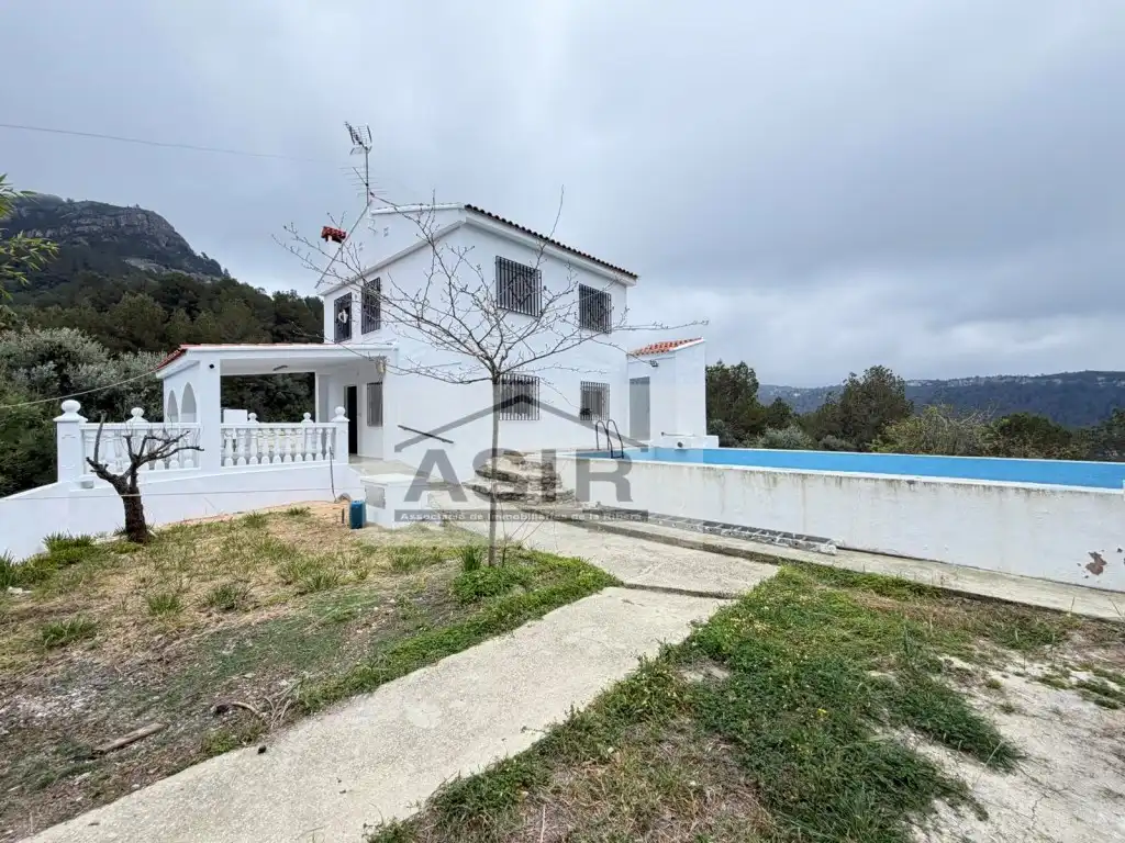 Exterior view of Houses for sale in Alzira