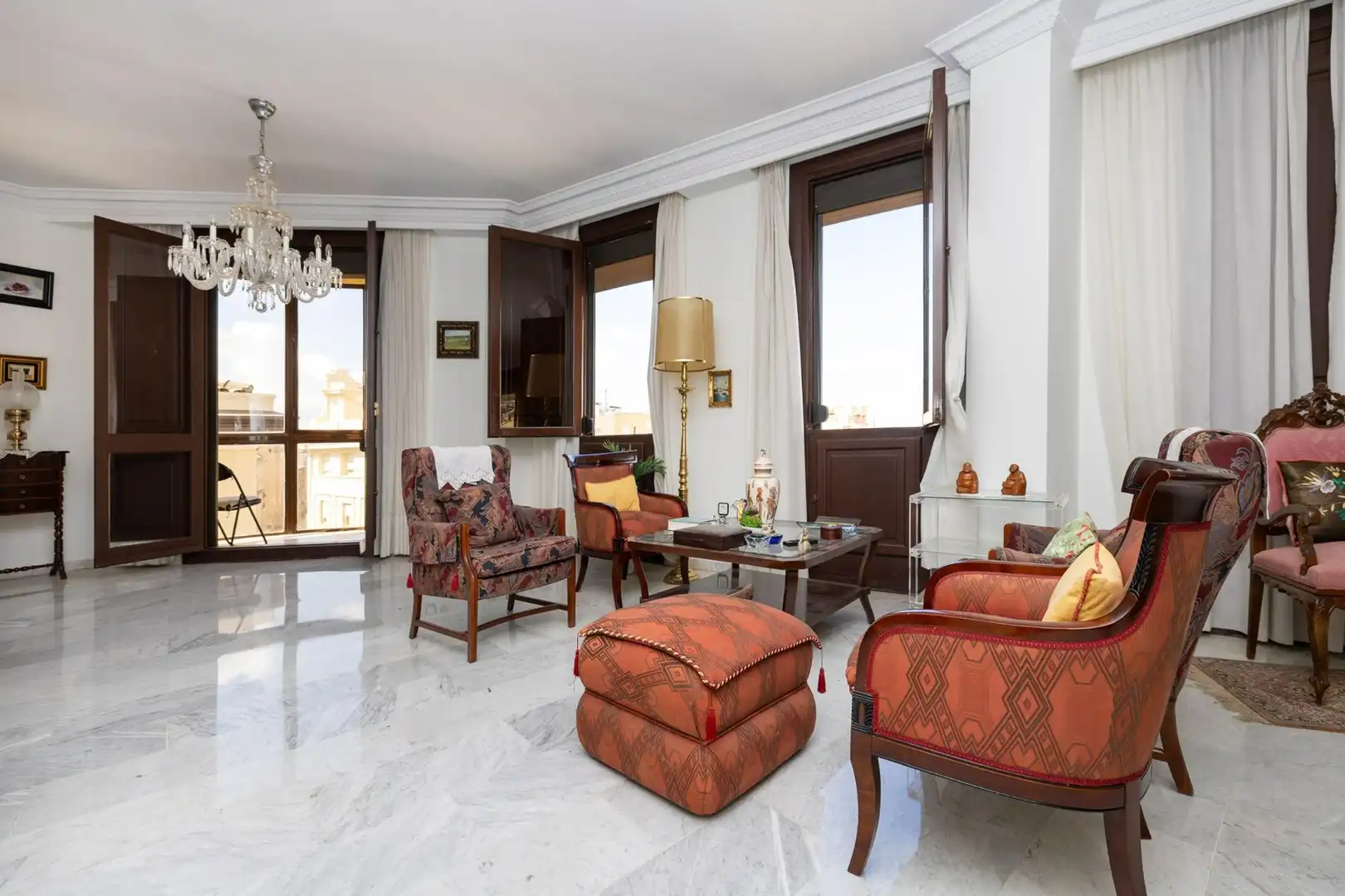 Flat with terrace for sale in Plaza del Carmen 1, imagen 5