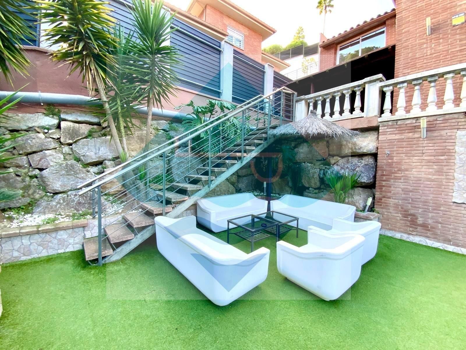 Terrace of Single-family semi-detached for sale in Alella  with Air Conditioner, Heating and Private garden