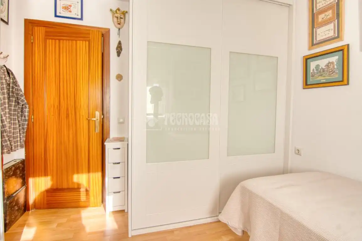 Schlafzimmer von Wohnung zum Verkauf in Santander mit Abstellraum