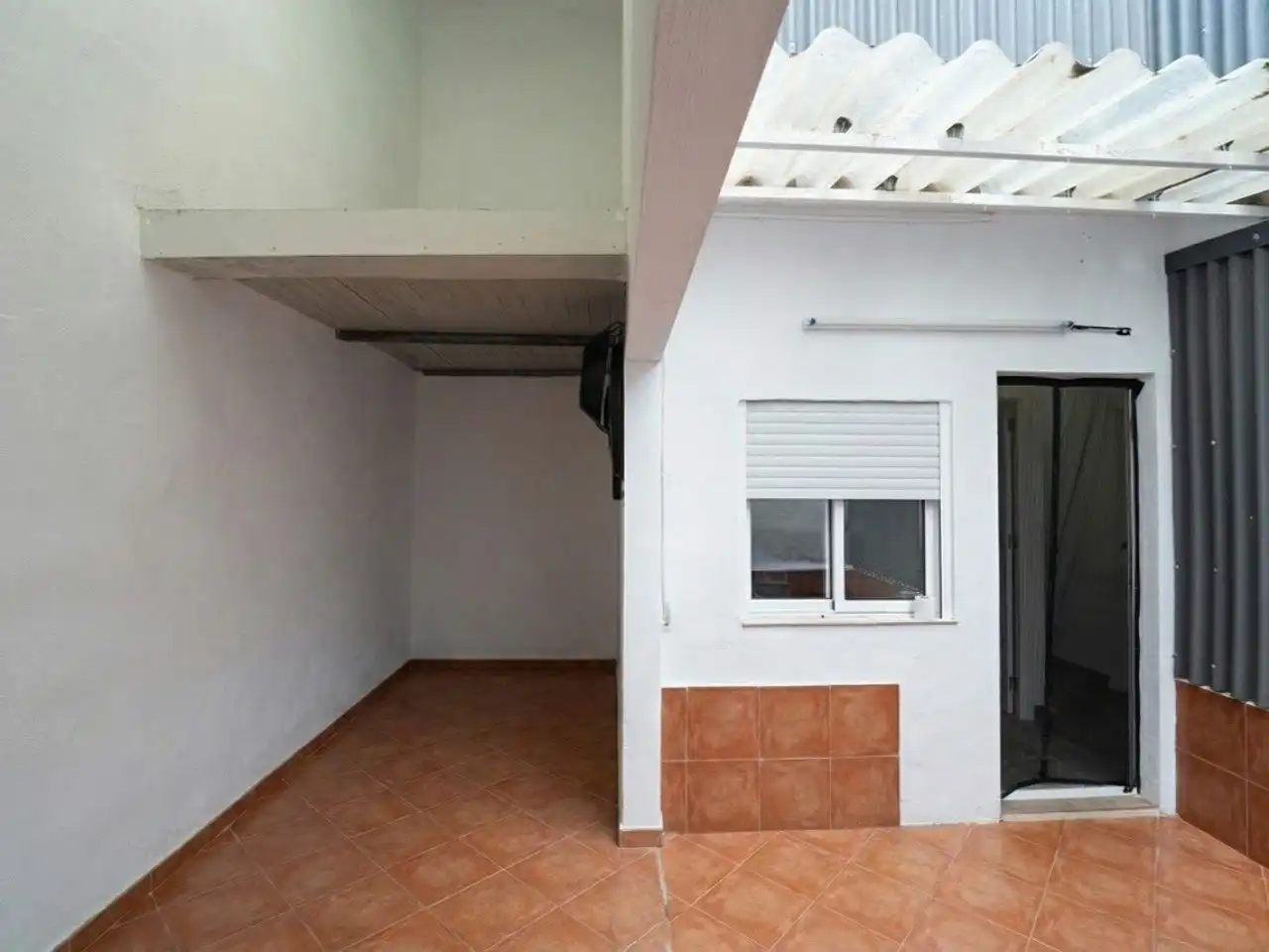 Piso en venta en Carlet con Jardín privado, Terraza y Amueblado