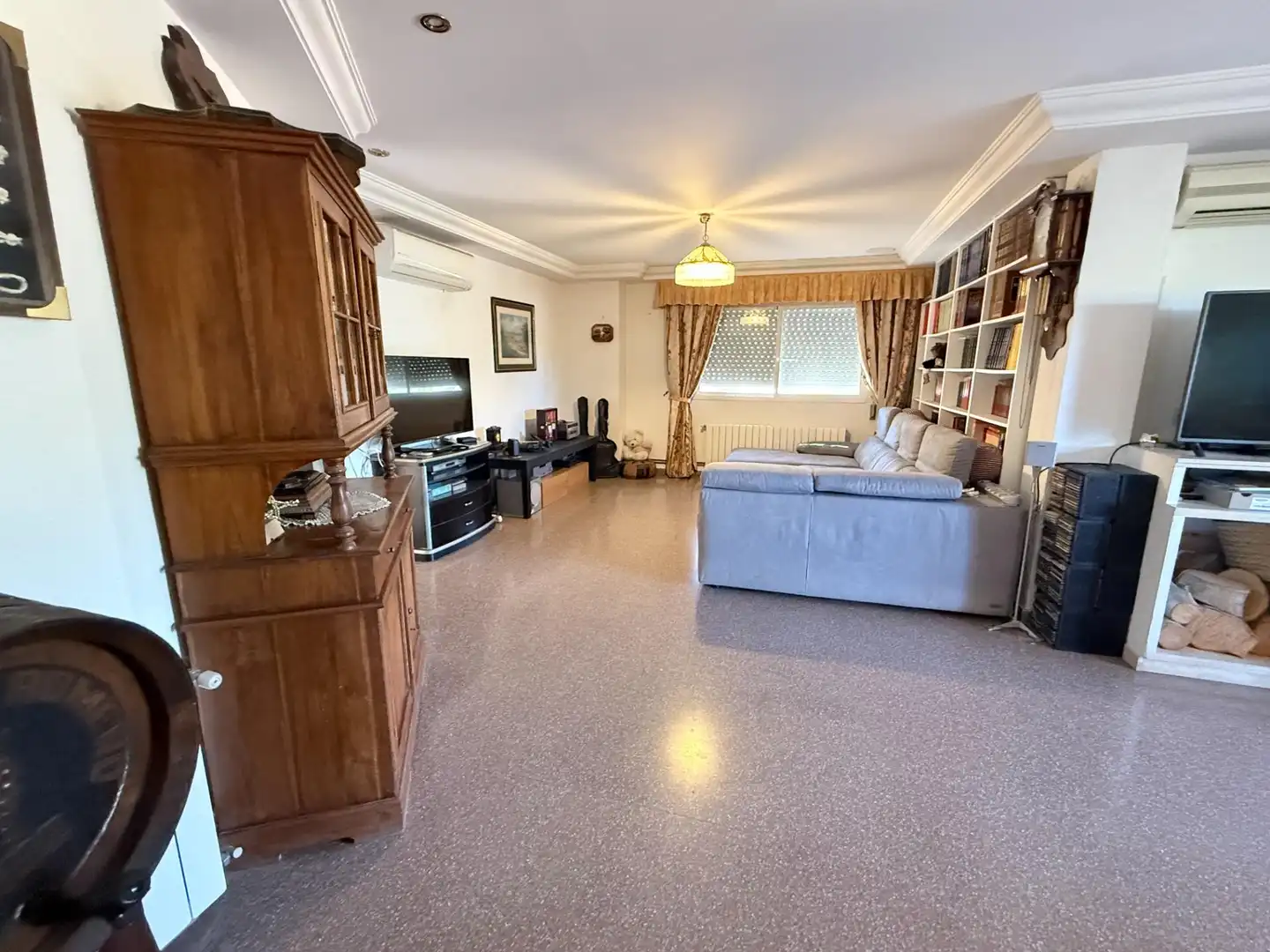 Sala de estar de Casa o chalet en venta en Alicante / Alacant con Jardín privado y Piscina comunitaria