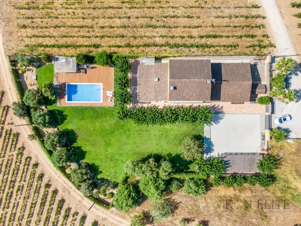 Casa amb piscina en venda a La Granada, imagen 6