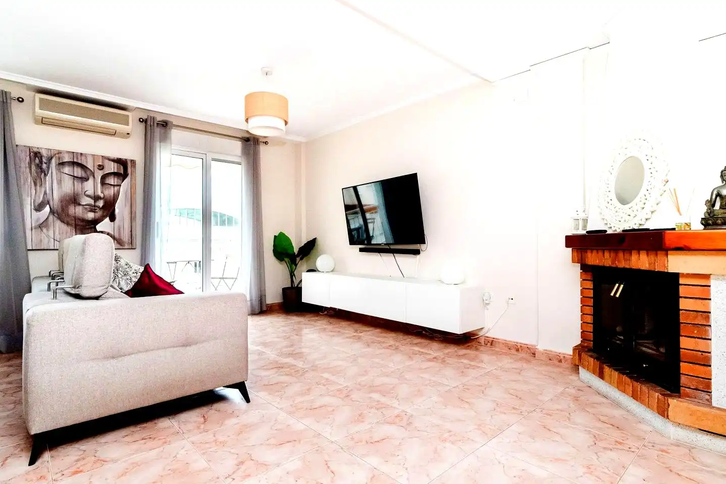 Living room of Detached homes for sale in Gandia  with Air Conditioner and Terrace