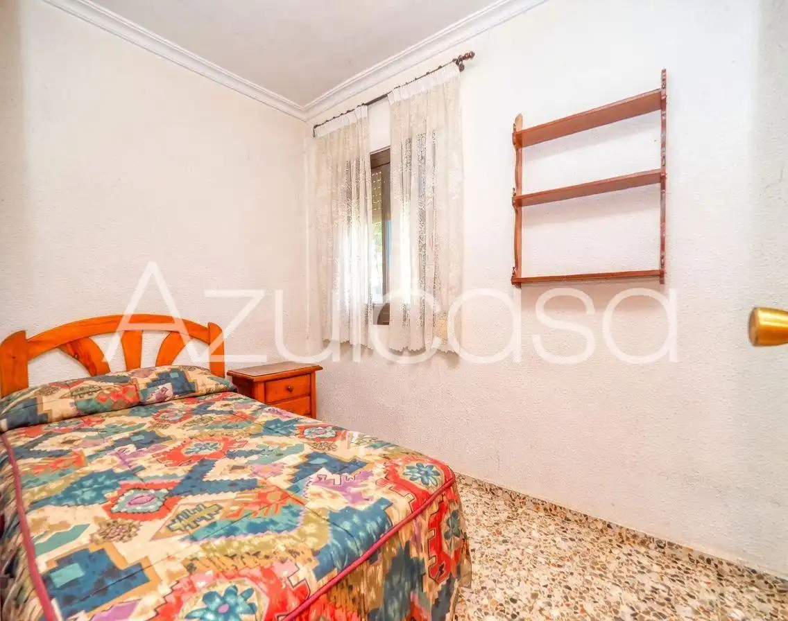 Dormitori de Casa o xalet en venda en Busot amb Aire condicionat, Traster i Piscina